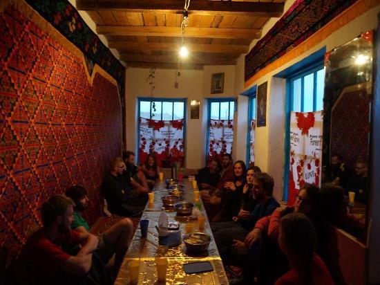 Post Pamirskiy Guest House Erali المظهر الخارجي الصورة